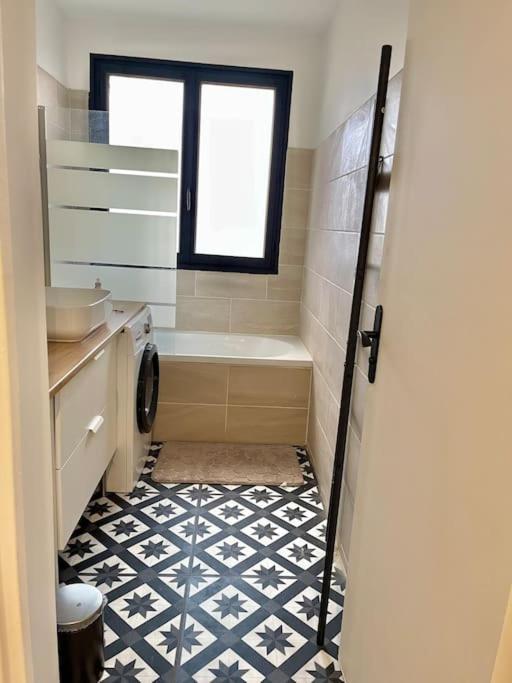 Magnifique Appartement Neuilly Sur Marne Entre Paris Et Disneyland Exterior foto